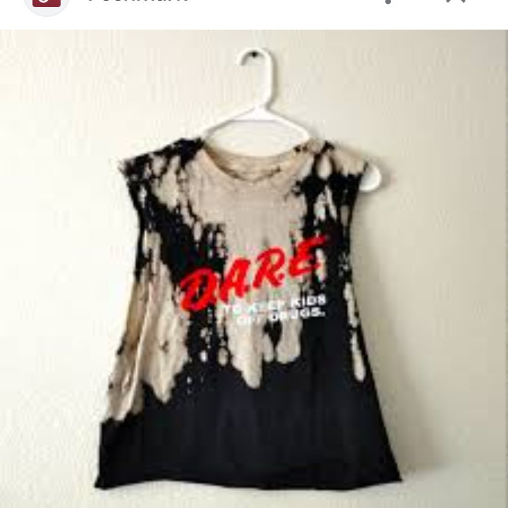 D.A.R.E crop top muscle tank Size S